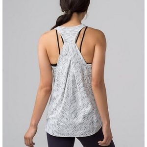 Lululemon top